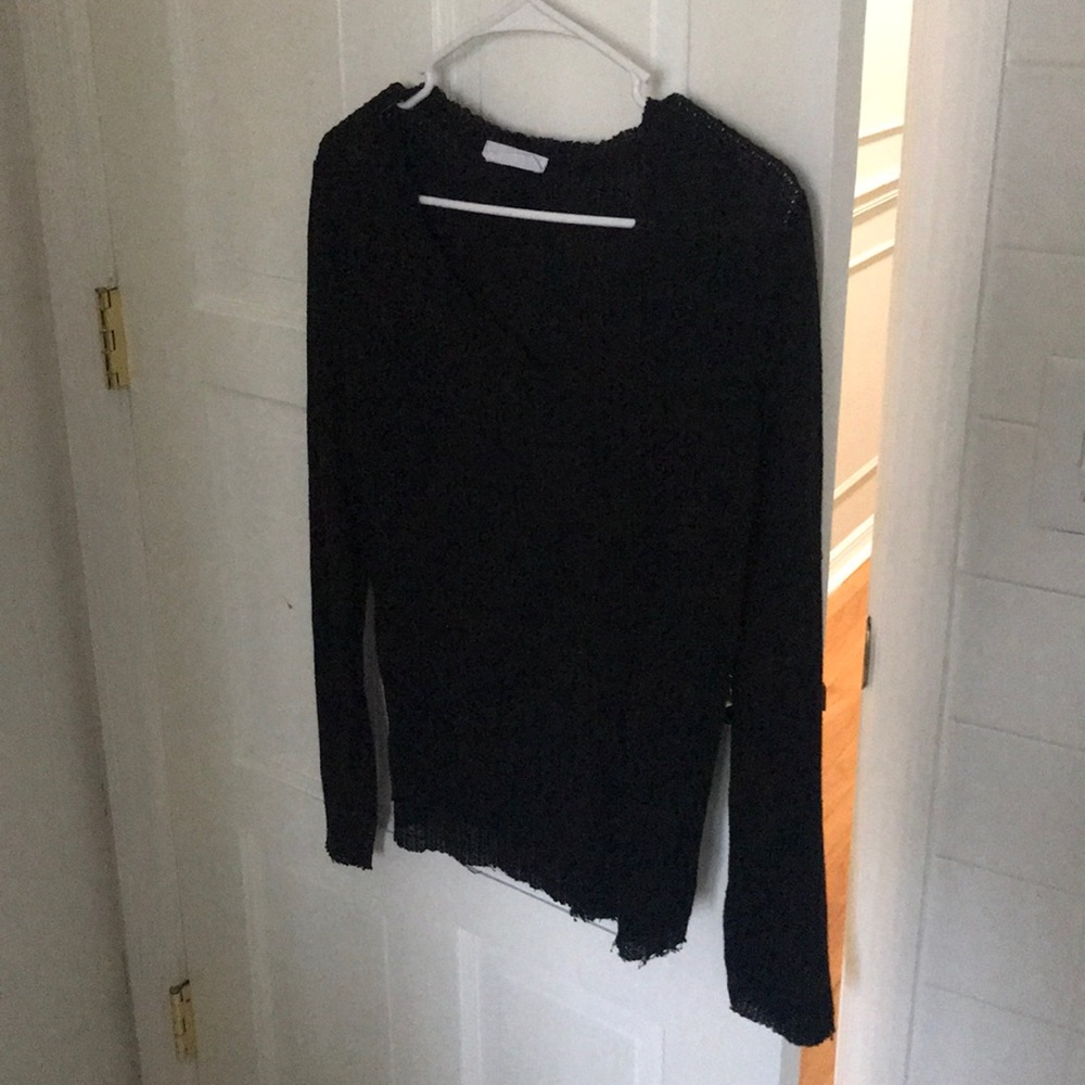 Long sleeve, frayed top